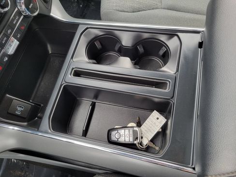 Used 2022 Ford F150 XLT w/ Equipment Group 302A High AWD/4WD image 19