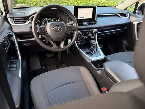 Used 2025 Toyota RAV4 LE image 13