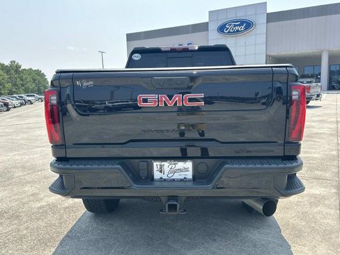 Used 2024 GMC Sierra 2500 Denali w/ Technology Package AWD/4WD image 6