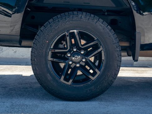 Used 2020 Chevrolet Silverado 1500 LT Trail Boss w/ Convenience Package AWD/4WD image 15