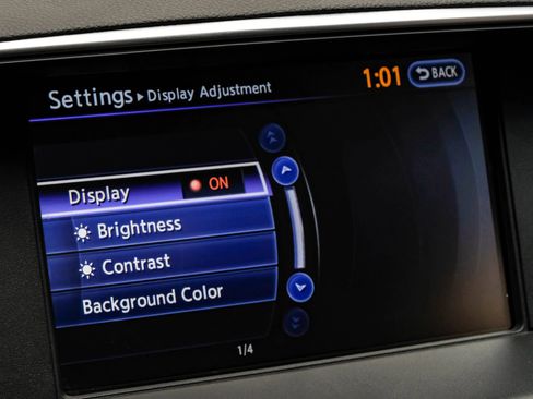 Used 2011 INFINITI M37 w/ Sport Pkg RWD image 31