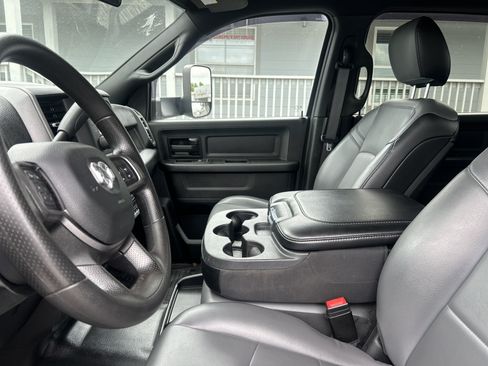 Used 2022 RAM 4500 Tradesman RWD image 14