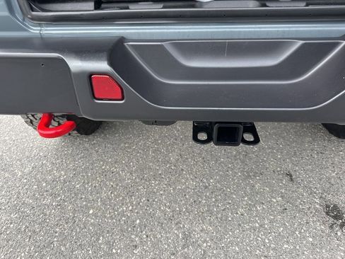 Used 2025 Jeep Wrangler Unlimited Rubicon image 26