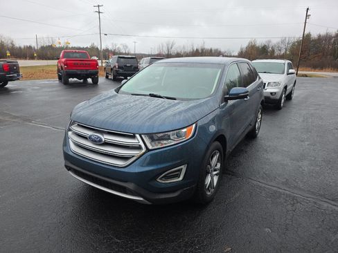 Used 2016 Ford Edge Titanium w/ Equipment Group 301A AWD/4WD image 2