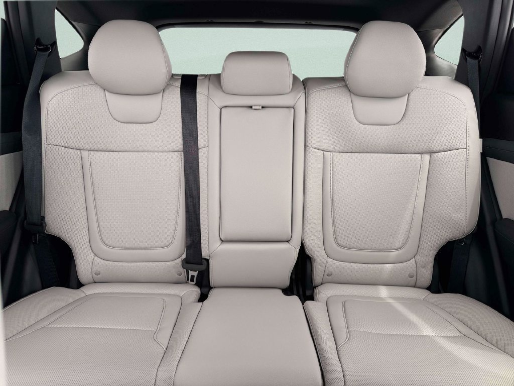 New 2026 Hyundai Tucson Limited FWD image 16