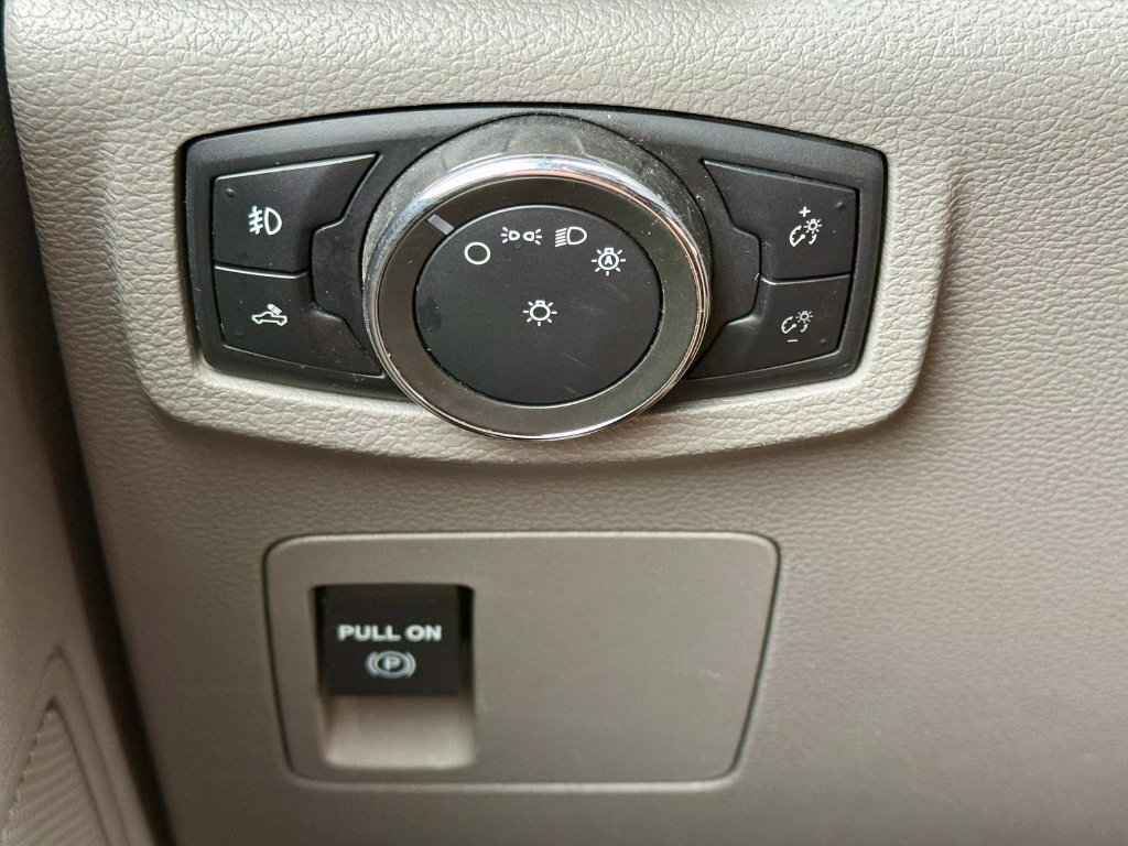 Used 2017 Ford F150 XL w/ Equipment Group 101A Mid AWD/4WD image 25