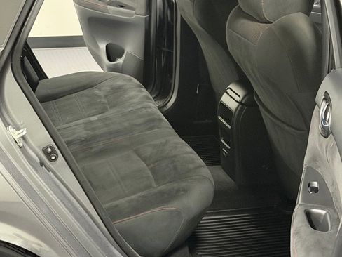 Used 2019 Nissan Sentra NISMO image 10