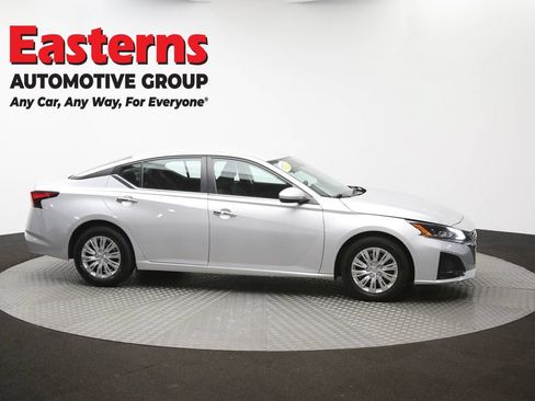Used 2023 Nissan Altima 2.5 S FWD image 44