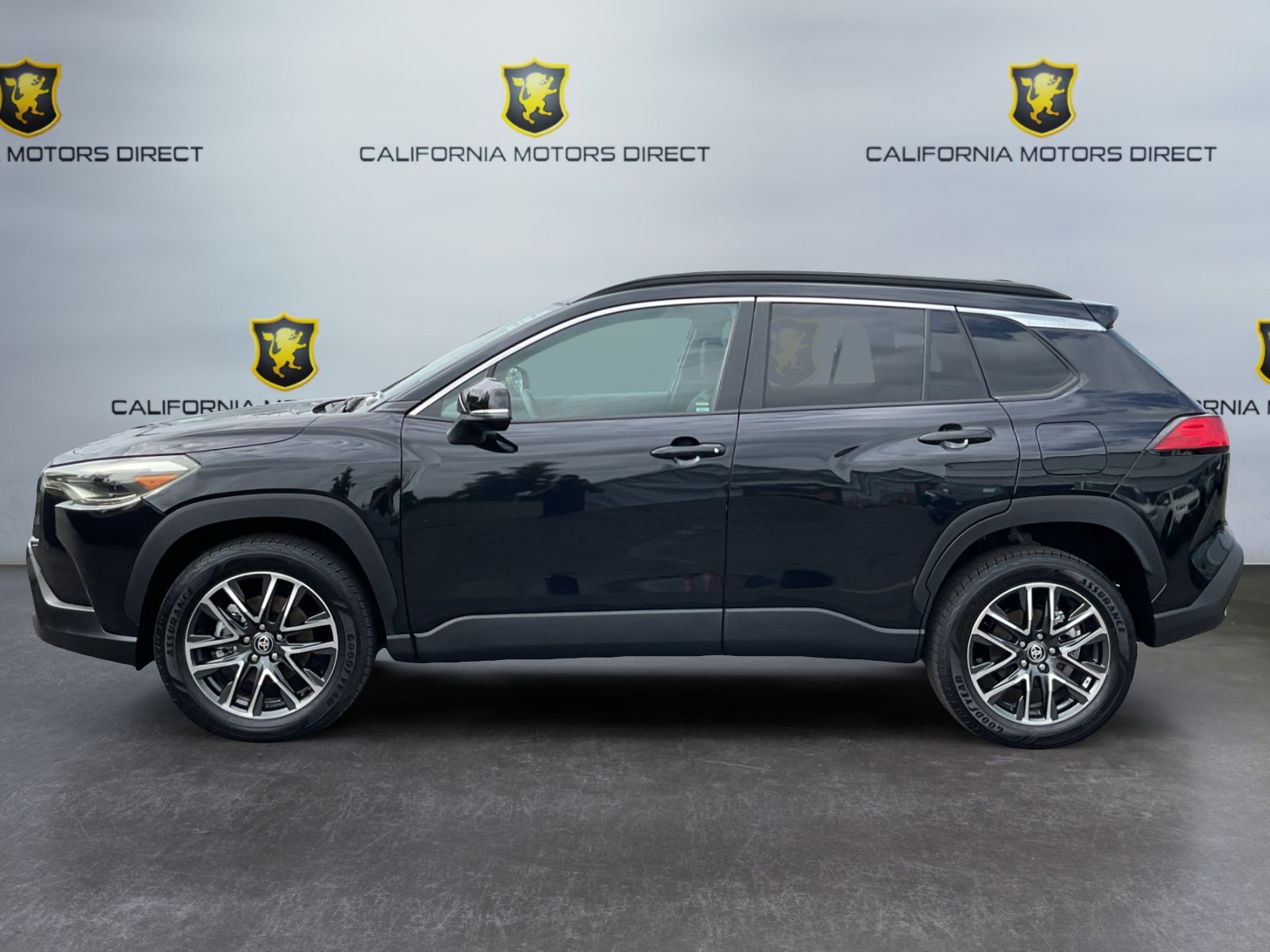 Used 2026 Toyota Corolla Cross XLE AWD/4WD image 8