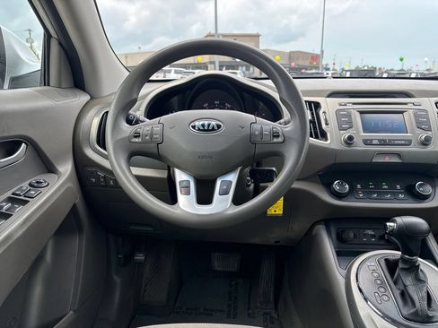 Used 2013 Kia Sportage LX w/ Convenience Pkg AWD/4WD image 16