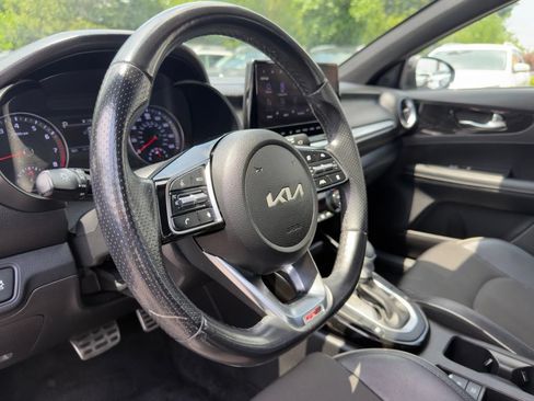Used 2022 Kia Forte GT-Line w/ GT-Line Technology Package FWD image 20