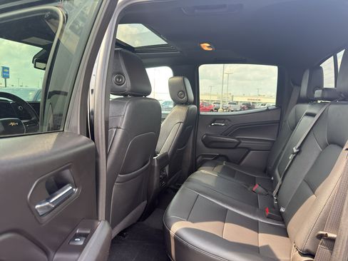 Used 2024 Chevrolet Colorado LT w/ LT Convenience Package III AWD/4WD image 31