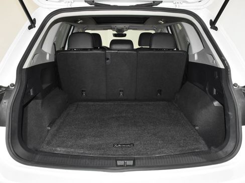 Used 2022 Volkswagen Tiguan SE AWD/4WD image 26