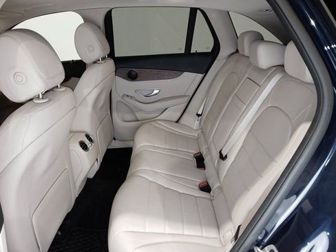 Certified 2022 Mercedes-Benz GLC 300 4MATIC image 11