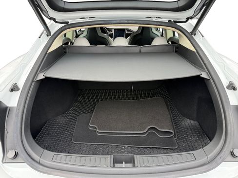 Used 2014 Tesla Model S image 17