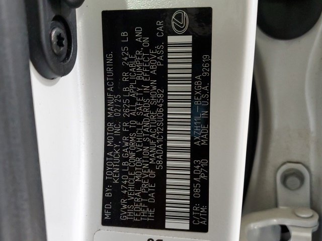 Used 2025 Lexus ES 300h w/ Premium Package FWD image 39