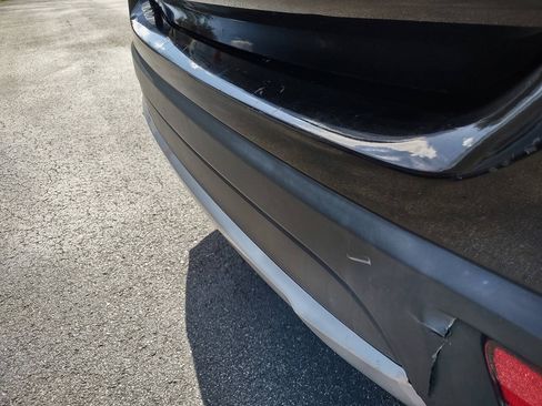 Used 2018 Mitsubishi Outlander SEL AWD/4WD image 36