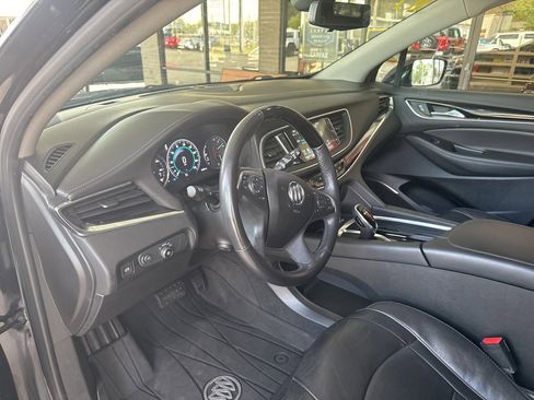 Used 2019 Buick Enclave Avenir w/ Avenir Technology Package image 10