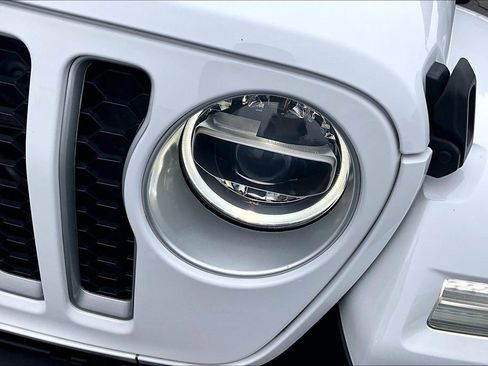 Used 2022 Jeep Wrangler Unlimited Sahara 4xe image 32