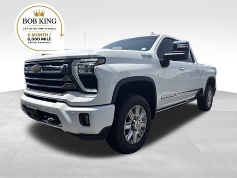 Used 2024 Chevrolet Silverado 3500 High Country w/ High Country Premium Package AWD/4WD image 1
