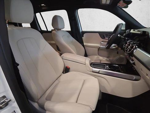Certified 2026 Mercedes-Benz GLB 250 image 17