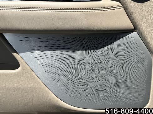 Used 2024 Lincoln Navigator Reserve AWD/4WD image 23