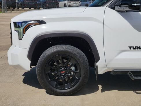 Used 2025 Toyota Tundra Limited w/ TRD Off-Road Package AWD/4WD image 8
