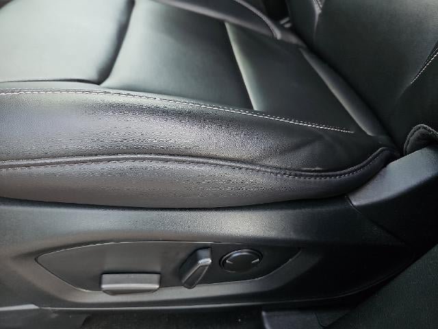 Used 2024 Ford Explorer XLT w/ Equipment Group 202A AWD/4WD image 24