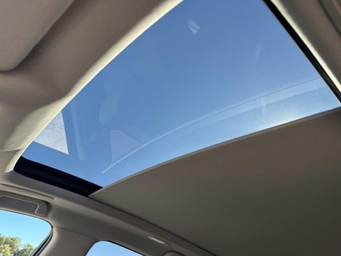 Certified 2025 Acura RDX w/ Technology Package image 10