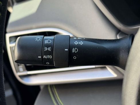Used 2025 Subaru Outback Onyx Edition AWD/4WD image 23