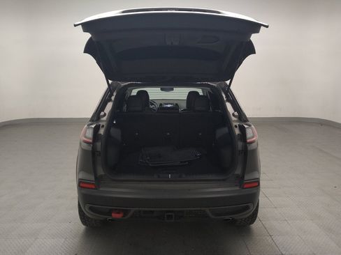 Used 2021 Jeep Cherokee Trailhawk AWD/4WD image 29