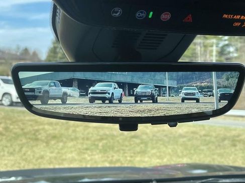 New 2026 Chevrolet Equinox LT image 23