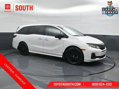 Used 2025 Honda Odyssey Sport-L image 4