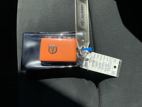 Used 2022 Volvo XC40 T5 R-Design w/ Advanced Package image 37