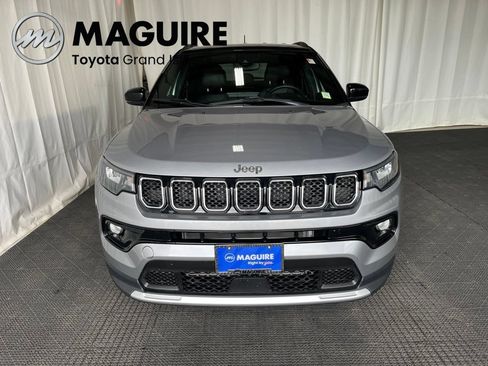 Used 2023 Jeep Compass Limited AWD/4WD image 33