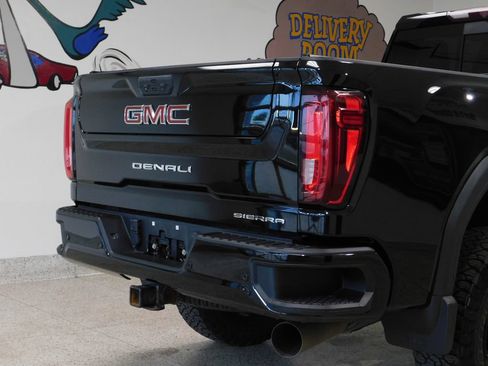 Used 2021 GMC Sierra 3500 Denali w/ Denali Ultimate Package AWD/4WD image 82