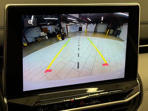 Used 2025 Jeep Compass Limited image 30