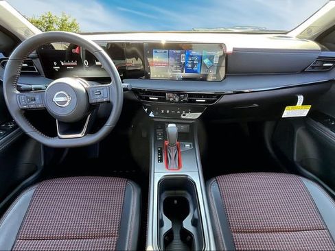 New 2026 Nissan Kicks SR FWD image 5