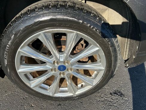 Used 2017 Ford Edge Titanium w/ Equipment Group 301A image 41