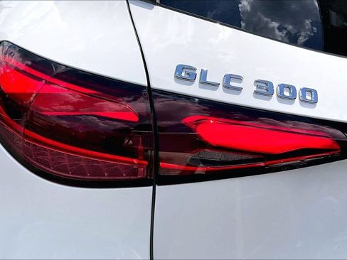 Certified 2023 Mercedes-Benz GLC 300 4MATIC image 32