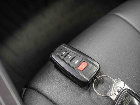 Used 2023 Toyota Camry SE w/ Cold Weather Package image 26