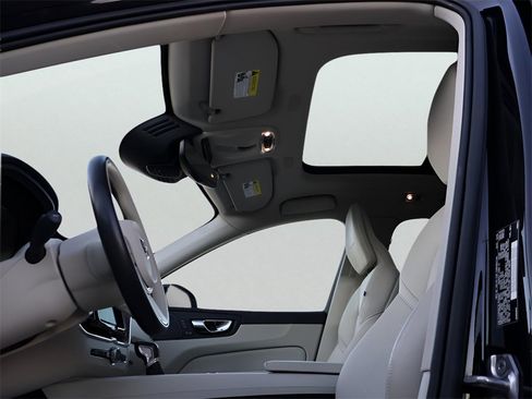 Used 2020 Volvo XC60 T5 Inscription image 38