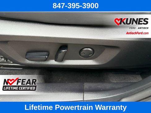 Used 2024 Mitsubishi Outlander SE image 30