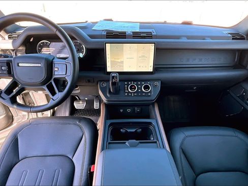 Used 2023 Land Rover Defender 90 X image 12