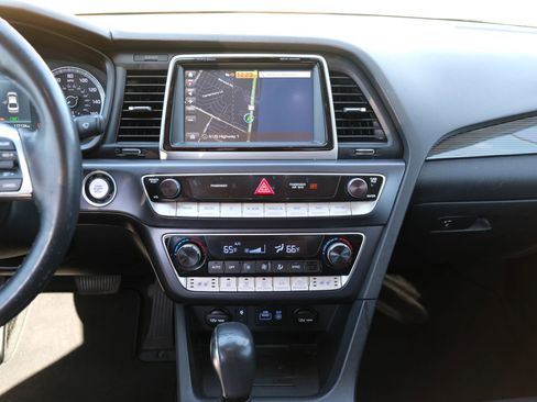 Used 2018 Hyundai Sonata Limited w/ Limited Ultimate Package 03 image 24