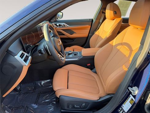 Used 2025 BMW 440i xDrive w/ Premium Package image 9