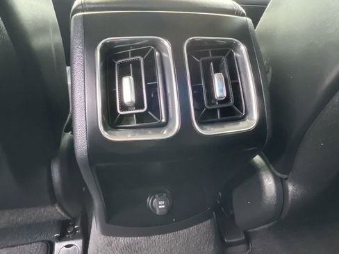 Used 2024 Kia Sorento S image 24