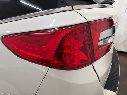 Used 2018 Honda Odyssey EX-L image 11