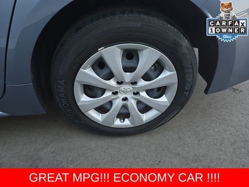 Used 2022 Toyota Corolla LE FWD image 22