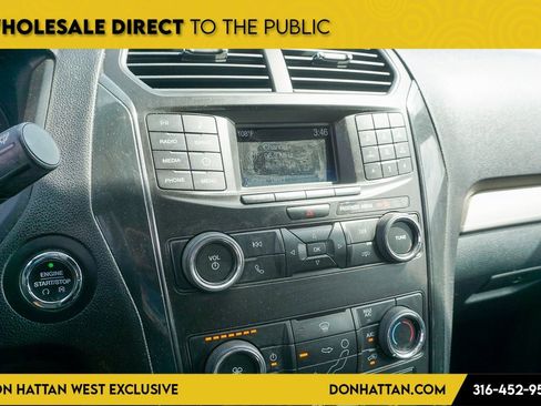 Used 2019 Ford Explorer XLT image 8